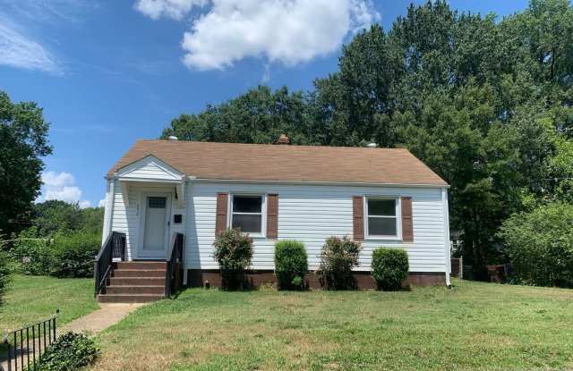 Beautiful 3 Bedroom home off of the Virginia Capitol Trail Available April 15th! photos photos