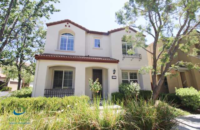 $4895 - **COMING SOON-END OF SEPT** Beautiful and Quiet 4Bd / 2.5Ba home near Evergreen Plaza photos photos