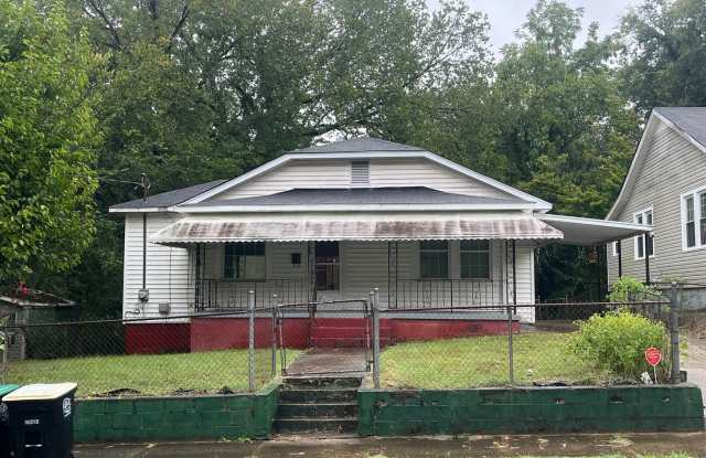 2 Bedrooms, 1 Bathroom - House in South Rome! photos photos