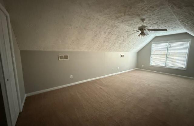 HUNTERS CROSSING photos photos