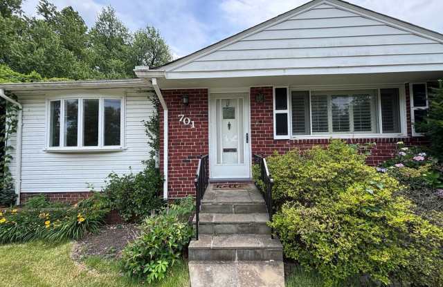 COMING SOON - Beautiful and spacious Rambler in Rockville! photos photos COMING SOON - Beautiful and spacious Rambler in Rockville! photos photos