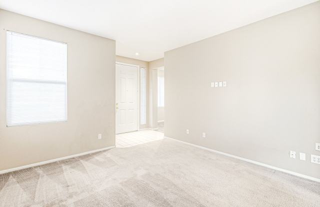 Beautiful 3-Bedroom Home with Loft in North Las Vegas Gallery 4