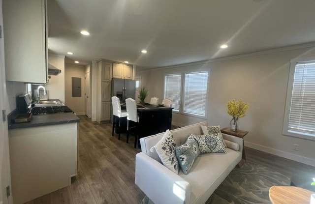 582 Cimarron photos photos