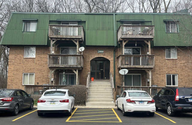 2000 Tall Oaks Drive - 2000 Tall Oaks Drive, Aurora, IL 60505 2000 Tall Oaks Drive - 2000 Tall Oaks Drive, Aurora, IL 60505