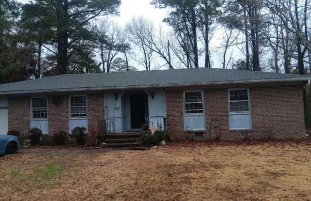1005 Longview Dr - 1005 Longview Drive, New Bern, NC 28562