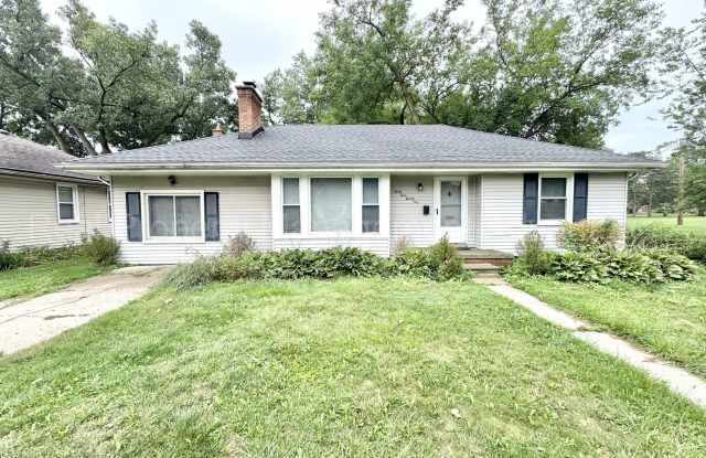 Charming Royal Oak Living in a Prime Neighborhood! photos photos