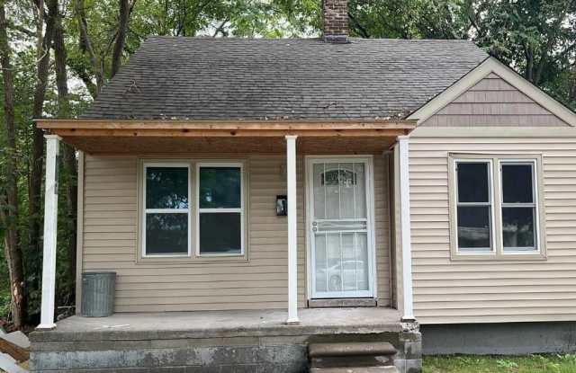 19344 Bradford Avenue photos photos