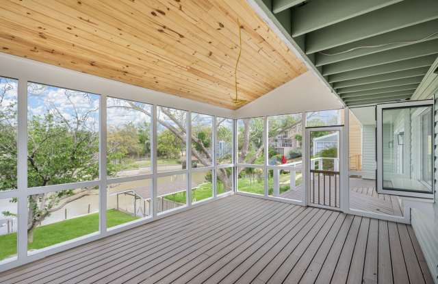 532 Harbor Dr - 532 Harbor Drive, Azle, TX 76020