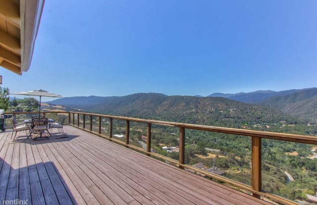 3785 Tierra del Ensueno - 15286 via La Gitana, Carmel Valley Village, CA 93924