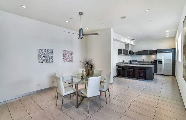711 Westbourne Drive - 1 Gallery 4