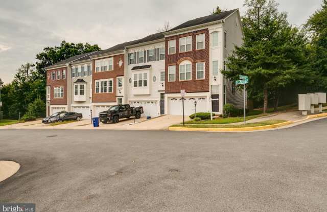 2655 GLENRIVER Way - 2655 Glenriver Way, Cherry Hill, VA 22191