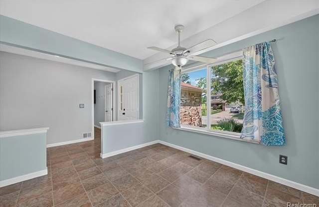 2370 Norton Road Gallery 4