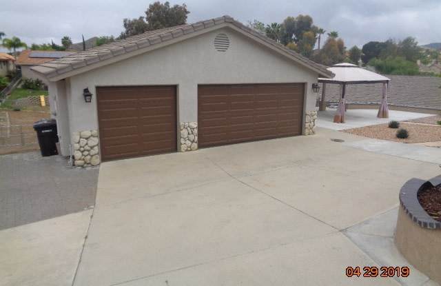 30306 Early Round - 30306 Early Round Drive, Canyon Lake, CA 92587
