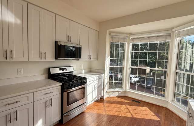 47612 Watkins Island Square Gallery 2