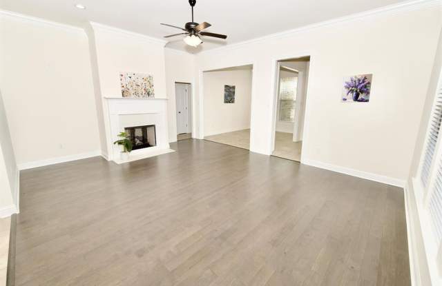 3 Bedroom 2 Bathroom House in Ascension Parish | Fully Fenced Backyard Gallery 4