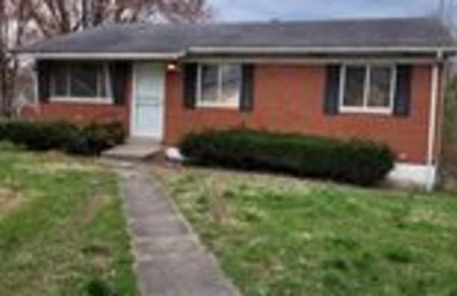 1811 Edgewood Drive - 1811 Edgewood Drive, Charlestown, IN 47111