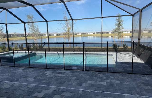 7761 Lakes Edge Ln #7761 Gallery 1