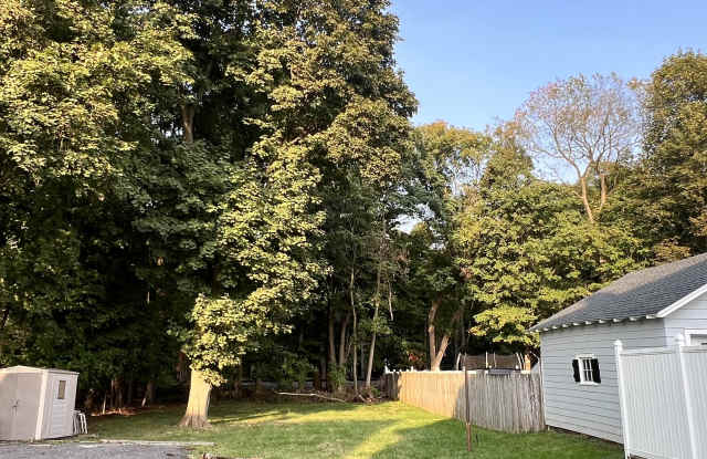 31 Higby Road Gallery 2