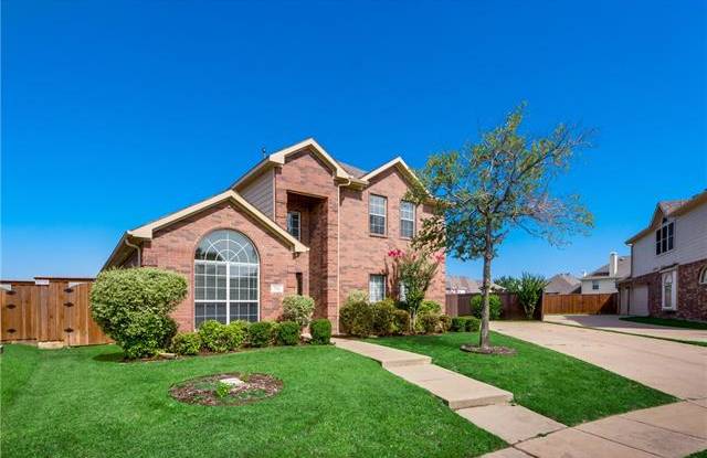 733 Twin Valley Drive Gallery 2