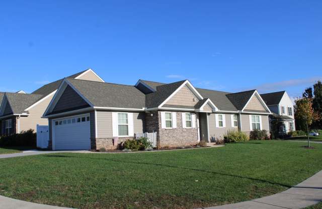 Single Floor Ranchette *MOVE IN SPECIAL* - 10 Evan Drive, York County, PA 17404