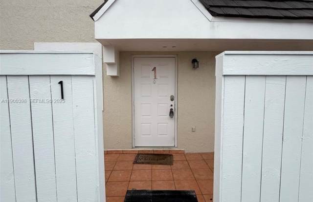 4515 SW 68th Ct Cir photos photos