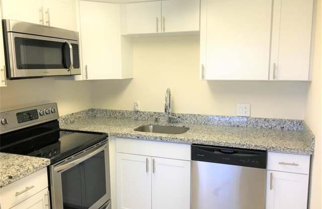 551 SW 135th Ave photos photos