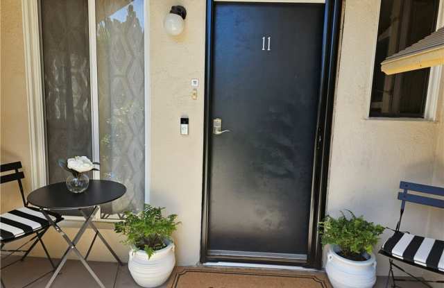 1327 E Appleton Street - 1327 East Appleton Street, Long Beach, CA 90802