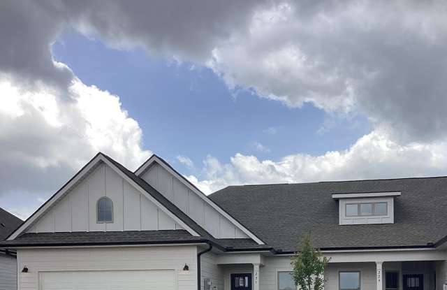 231 NE Paca Lane NE photos photos