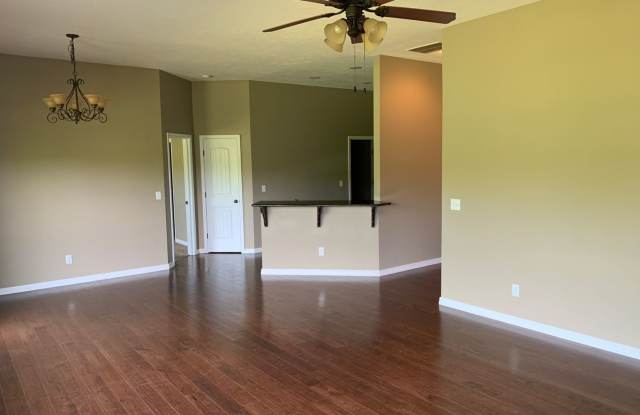 3 Bedroom Home in South Springfield Gallery 3