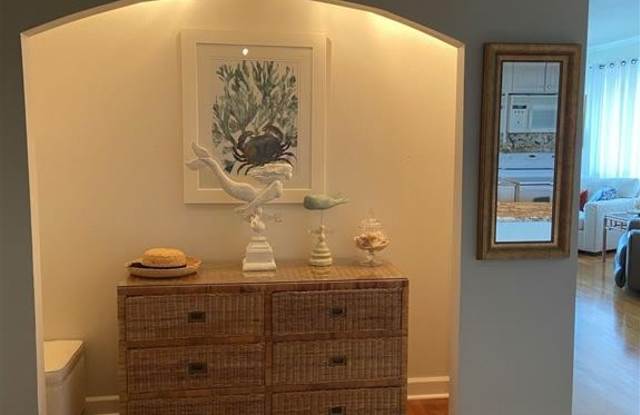 4 BELLEVIEW BOULEVARD Gallery 4
