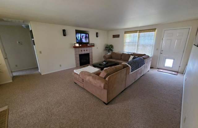 23602 Cooma Place Gallery 2