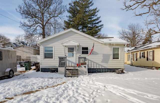 713 Oak Street - 713 Oak Street, Fort Atkinson, WI 53538
