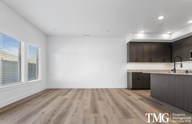 Vintage Park Townhomes Gallery 4