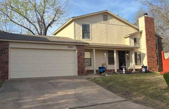 3 bedrooms with 2 baths and great location photos photos