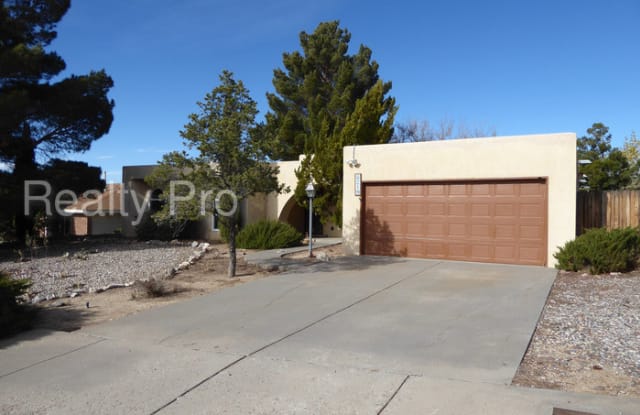 821 Rio Arriba Avenue Southeast - 821 Rio Arriba Avenue Southeast, Albuquerque, NM 87123