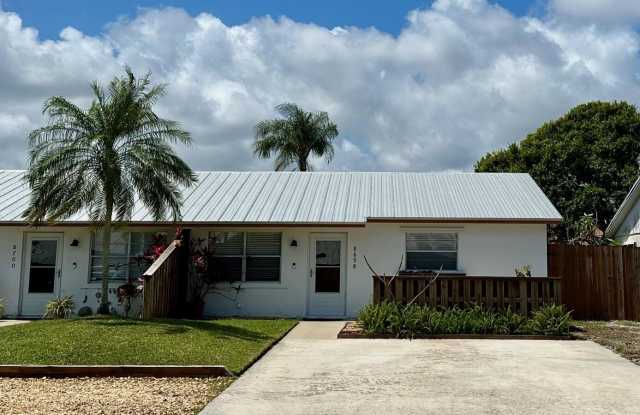 8698 SE Hobe Ridge Avenue photos photos