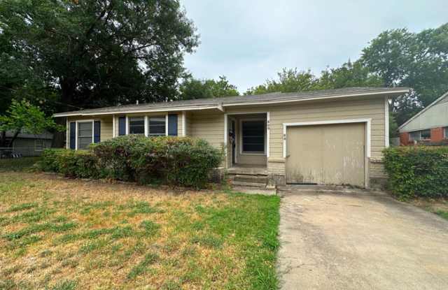 809 Crescent Street - 809 Crescent Street, Denton, TX 76201