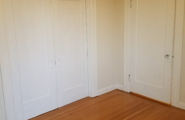218 Connecticut Street Gallery 3
