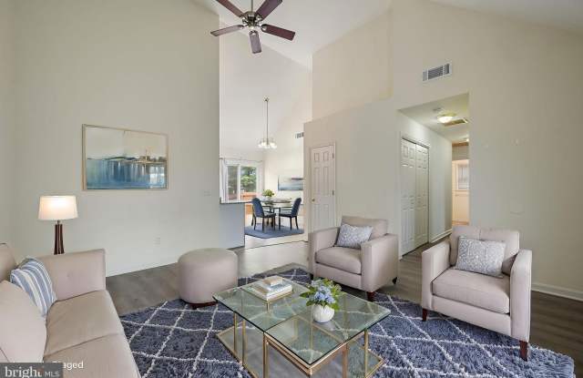 49 WINDING WOOD Drive Gallery 2