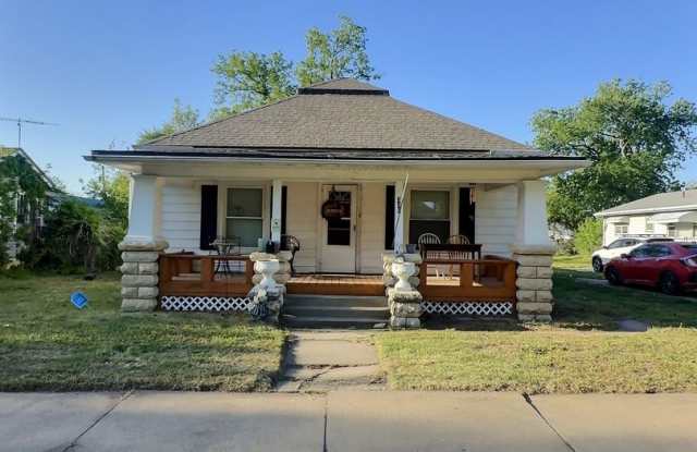 330 W 4th Street photos photos