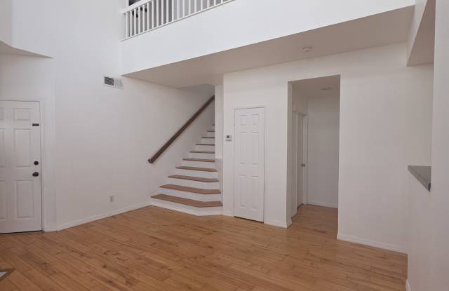 2253 Tall Pines Drive Gallery 4