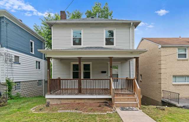 Updated 2 Bedroom Single Family Home In Beechview. Available Immediately! photos photos