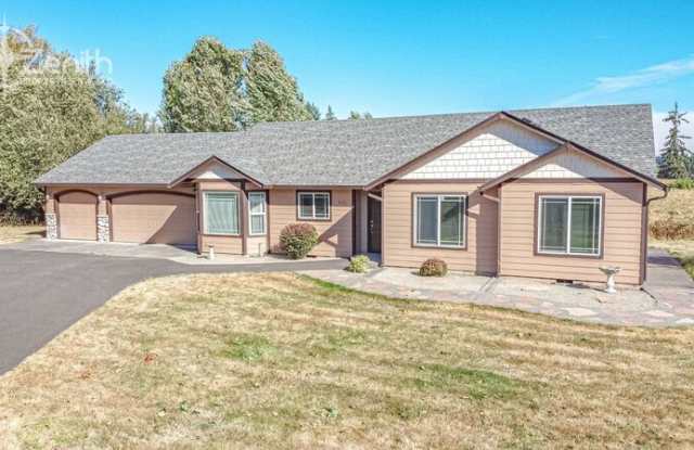 516 NE 199th Street photos photos