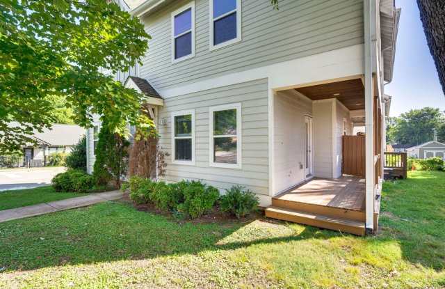 Beautiful 3-bedroom, 2.5-bath home in highly desirable East Nashville! Gallery 4