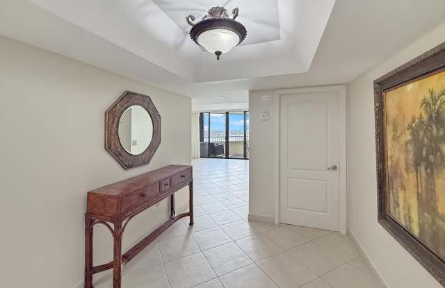 5080 N Ocean Drive Gallery 3