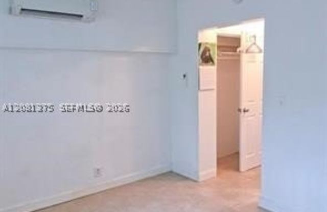 3251 SW 44th St Gallery 3