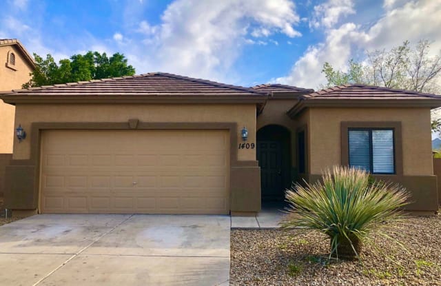 1409 W Fremont Rd - 1409 West Fremont Road, Phoenix, AZ 85041