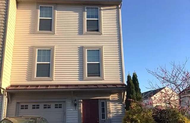 Amberleigh Townhome - 118 Cambridge Lane, Centre County, PA 16823