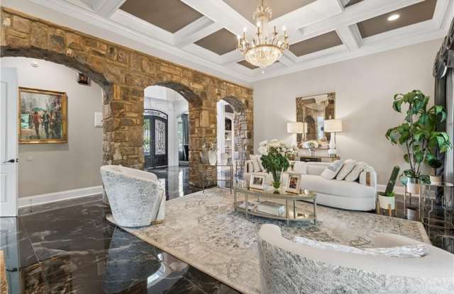 2660 Springbluff Court Gallery 3