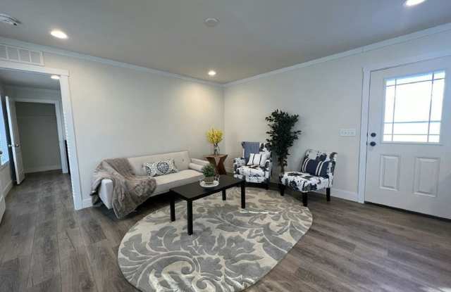 161 Cimarron Gallery 1